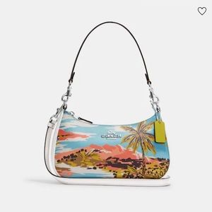 Coach Teri Shoulder Bag with Hawaiian print NWT